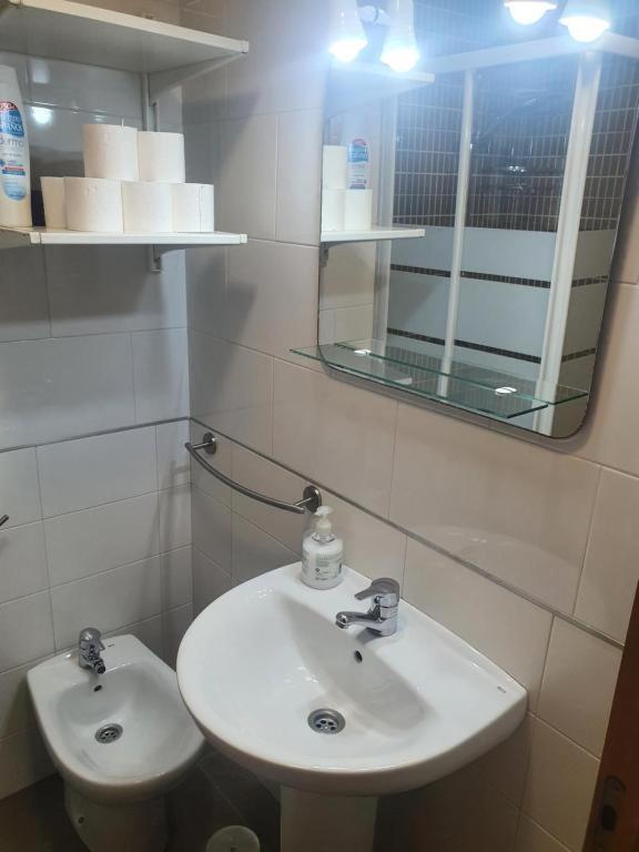3F, Aire Acondic, 80M2, 2 Dormitorios, 4 Huespedes, Wifi Gratis La Línea de la Concepción المظهر الخارجي الصورة